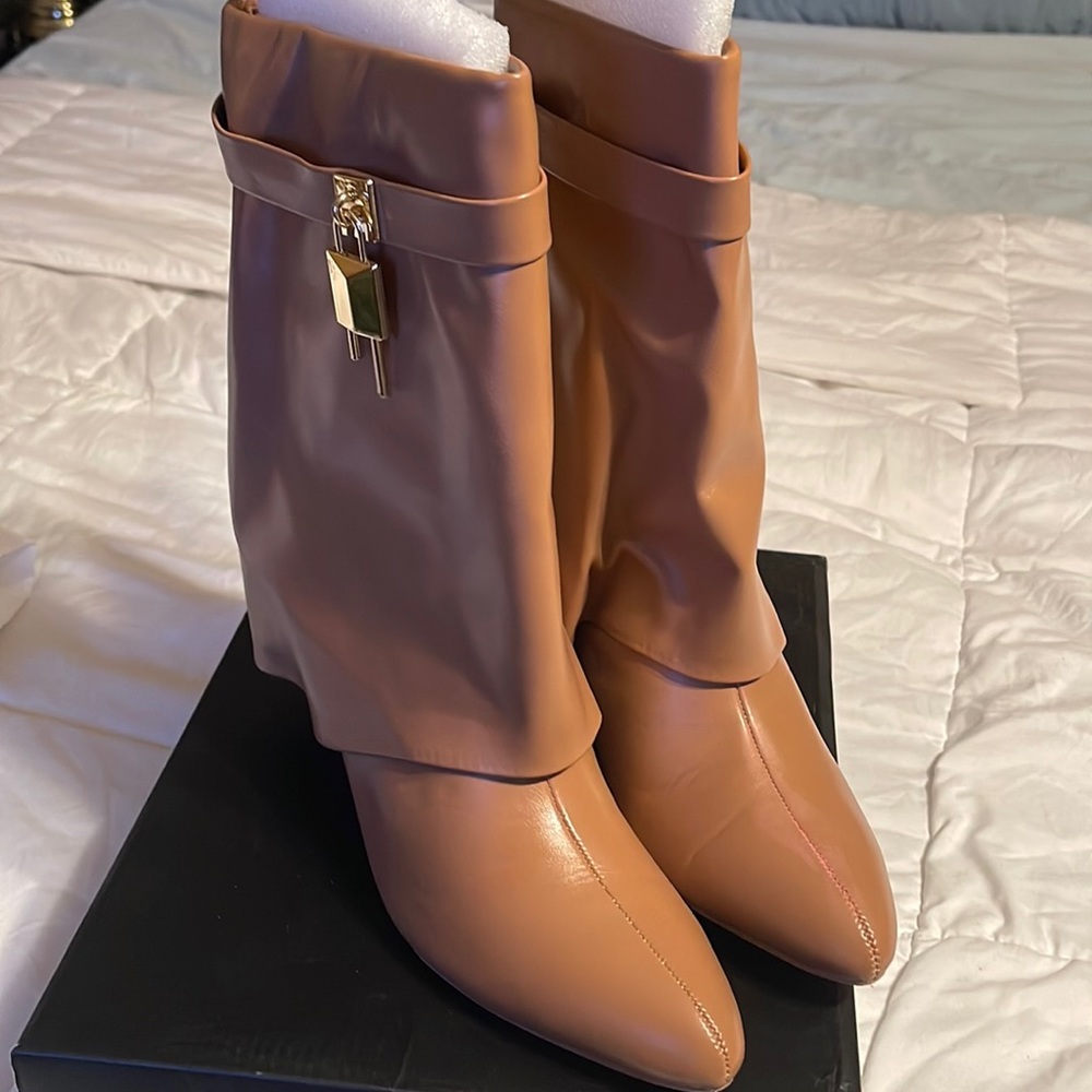 Cute Fold Over Short Boots